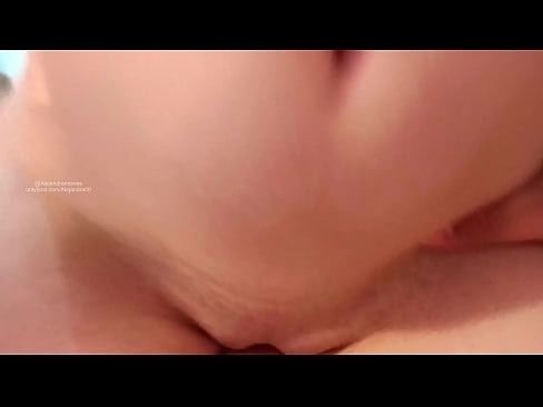 ❤️ Bacımın otağında yatırdım və beləcə oyandım Porno bizdə