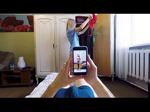 ❤️ Ana evə gəlməzdən əvvəl ögey bacı qardaşını cumdurdu Porno bizdə