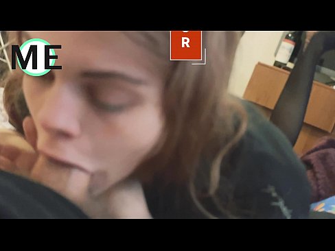 ❤️ Boğaz siki, cırıq külotlu çorap və cırıq dabanlarla tanış olmaq xoşdur Porno bizdə